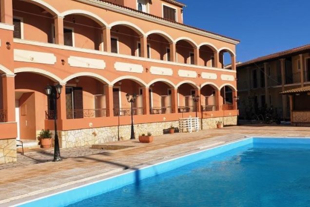 КРФ (Ипсос) Вила Елени – Лето 2026